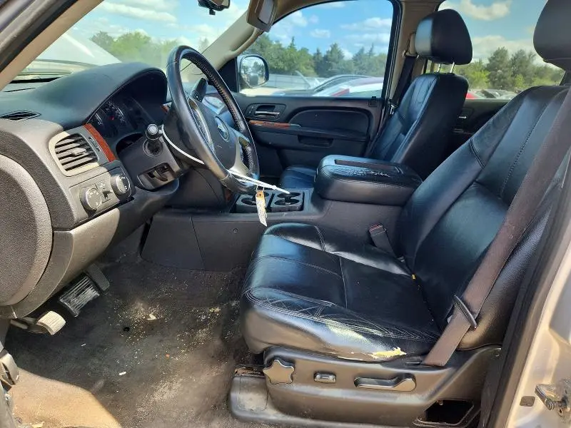 2012 CHEVROLET SUBURBAN K1500 LT  