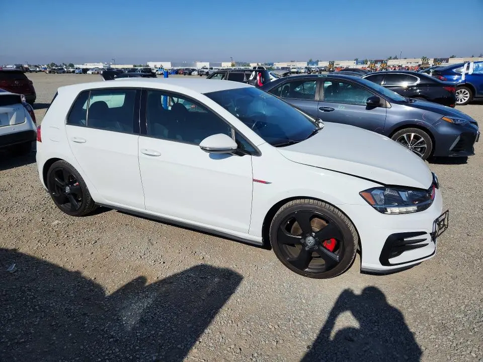 2018 VOLKSWAGEN GTI S  