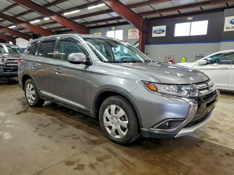 2017 MITSUBISHI OUTLANDER SE  