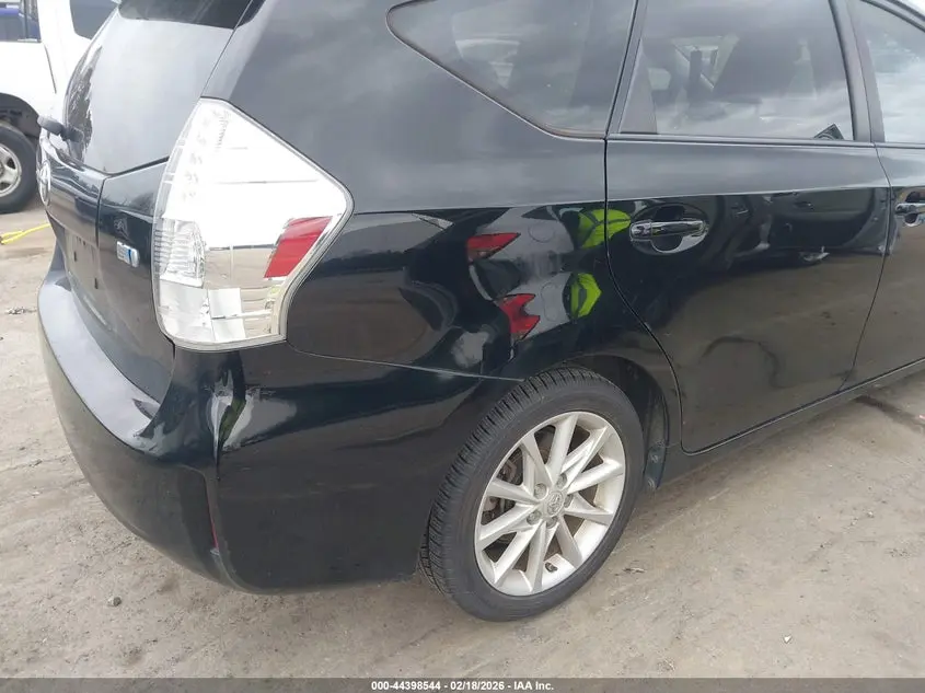 2012 TOYOTA PRIUS V FIVE