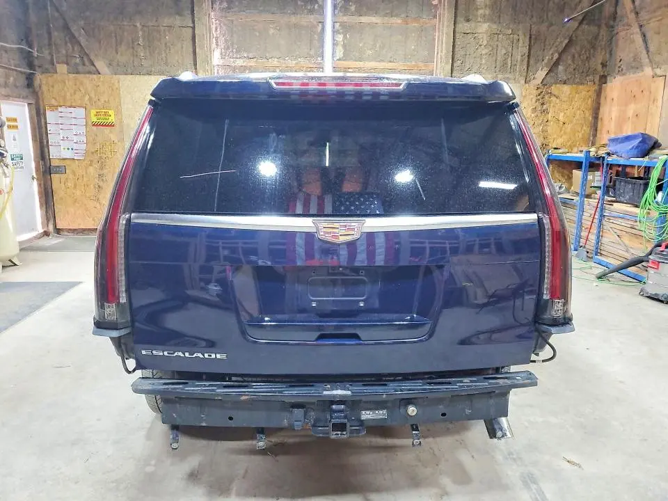 2017 CADILLAC ESCALADE ESV PREMIUM LUXURY  