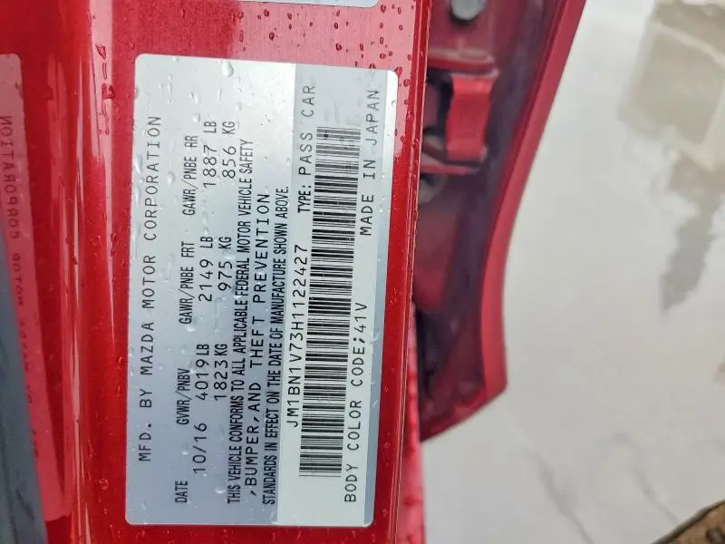 2017 MAZDA 3 TOURING  