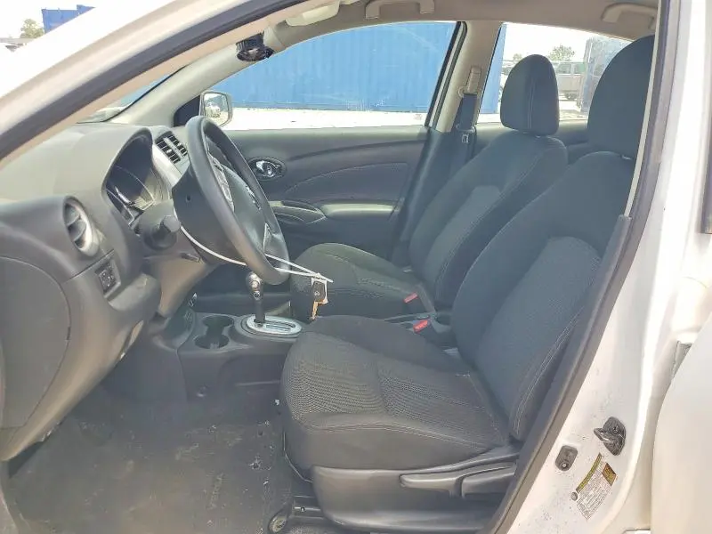 2019 NISSAN VERSA SV  