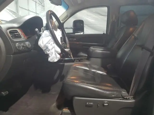 2011 CHEVROLET SILVERADO K2500 HEAVY DUTY LTZ  