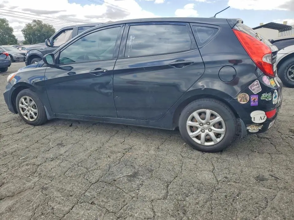 2013 HYUNDAI ACCENT GS  