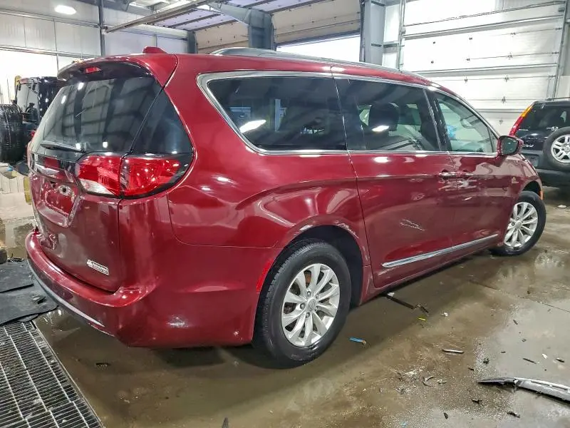 2017 CHRYSLER PACIFICA TOURING L  