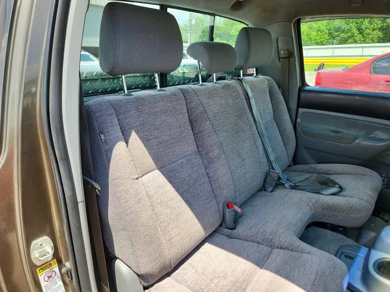 2010 TOYOTA TACOMA BASE  