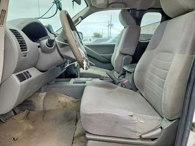 2012 NISSAN FRONTIER S  