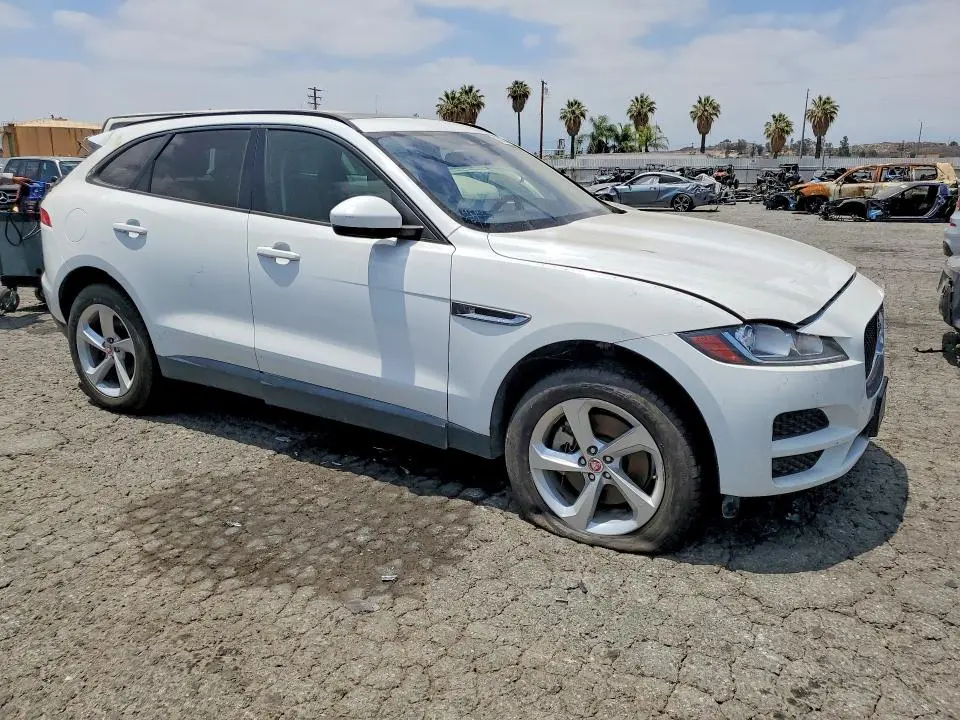 2017 JAGUAR F-PACE PREMIUM  