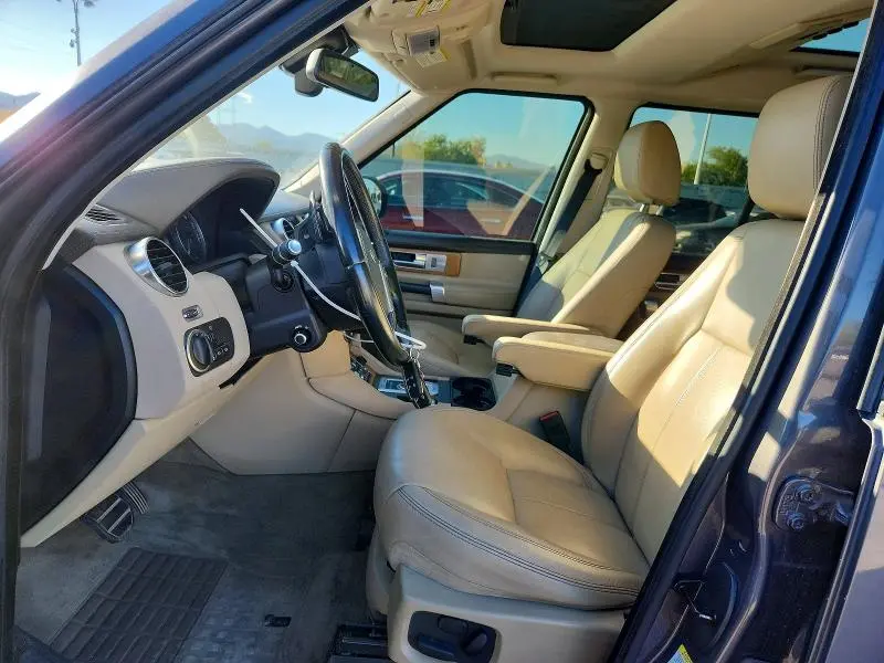 2016 LAND ROVER LR4 HSE LUXURY  