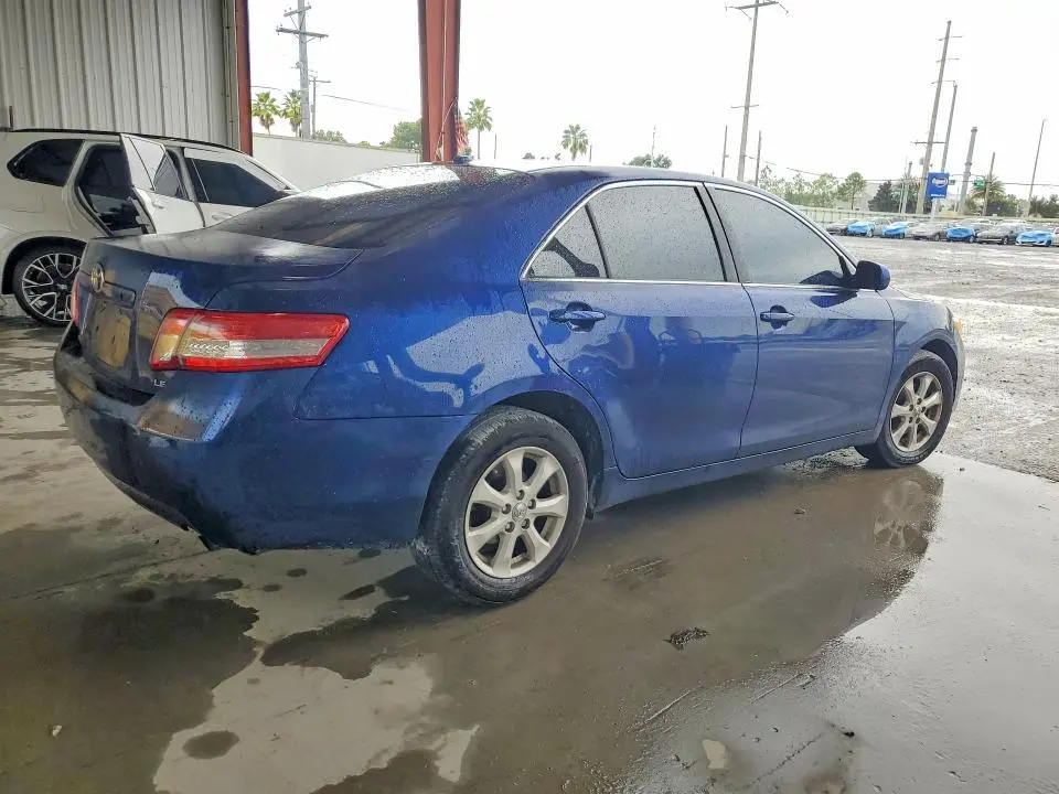 2011 TOYOTA CAMRY LE  