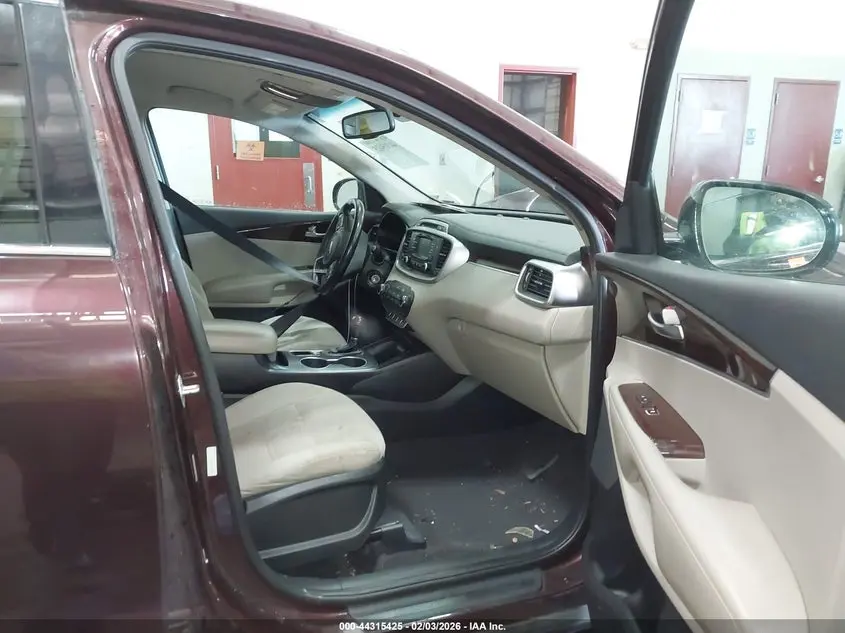 2016 KIA SORENTO 2.4L LX