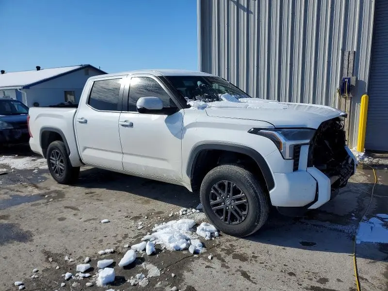 2025 TOYOTA TUNDRA CREWMAX SR  