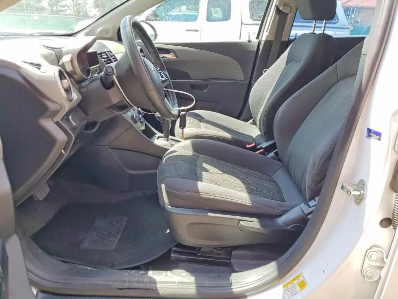 2015 CHEVROLET SONIC LT  