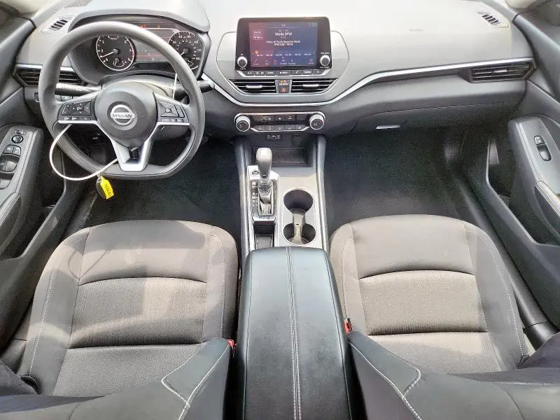 2022 NISSAN ALTIMA SV  