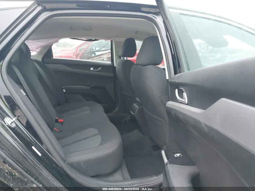 2022 KIA K5 LX