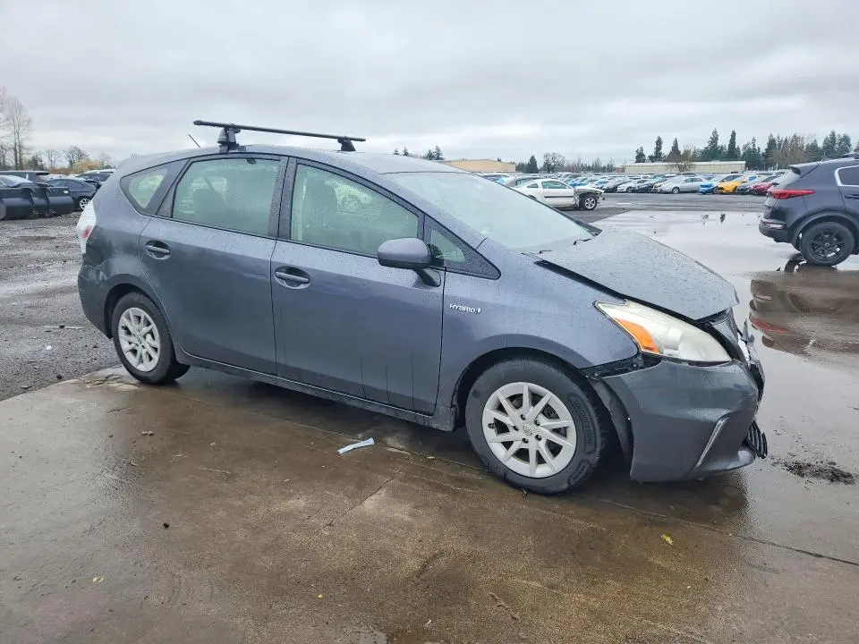 2012 TOYOTA PRIUS V   