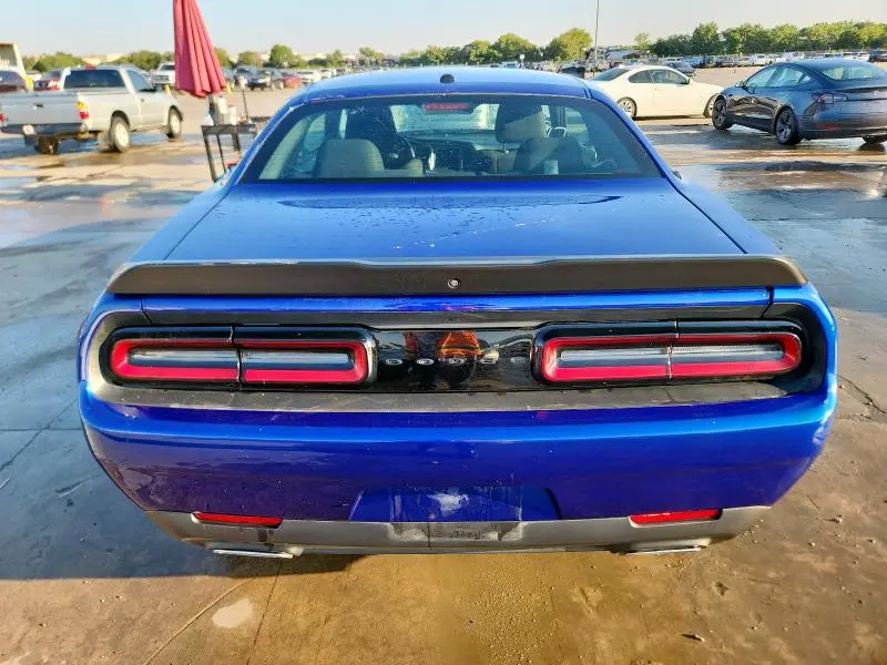 2022 DODGE CHALLENGER SXT  