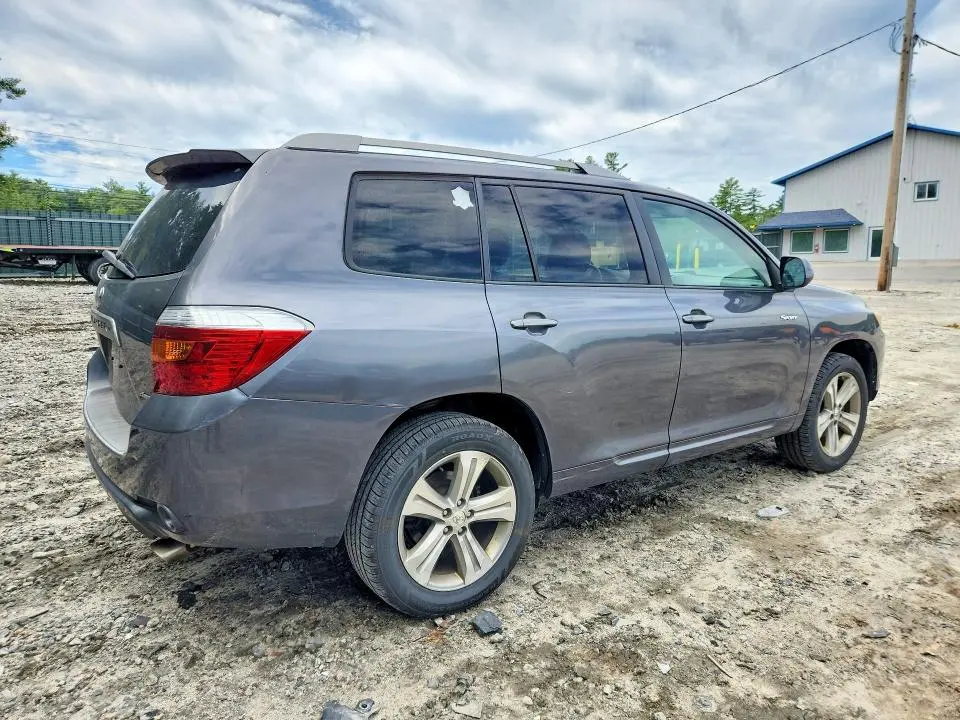 2010 TOYOTA HIGHLANDER SPORT  