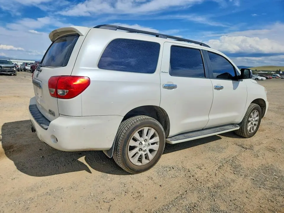 2016 TOYOTA SEQUOIA PLATINUM  