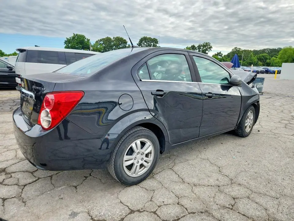 2013 CHEVROLET SONIC LT  
