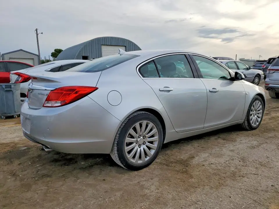 2011 BUICK REGAL CXL  