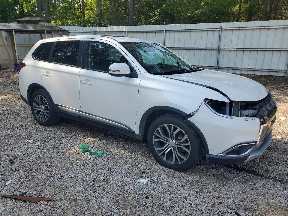 2017 MITSUBISHI OUTLANDER SE  