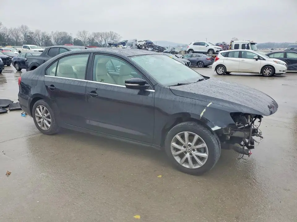 2014 VOLKSWAGEN JETTA SE  