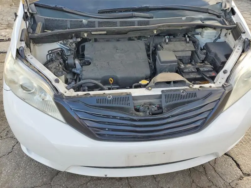 2011 TOYOTA SIENNA BASE 7-PASSENGER  