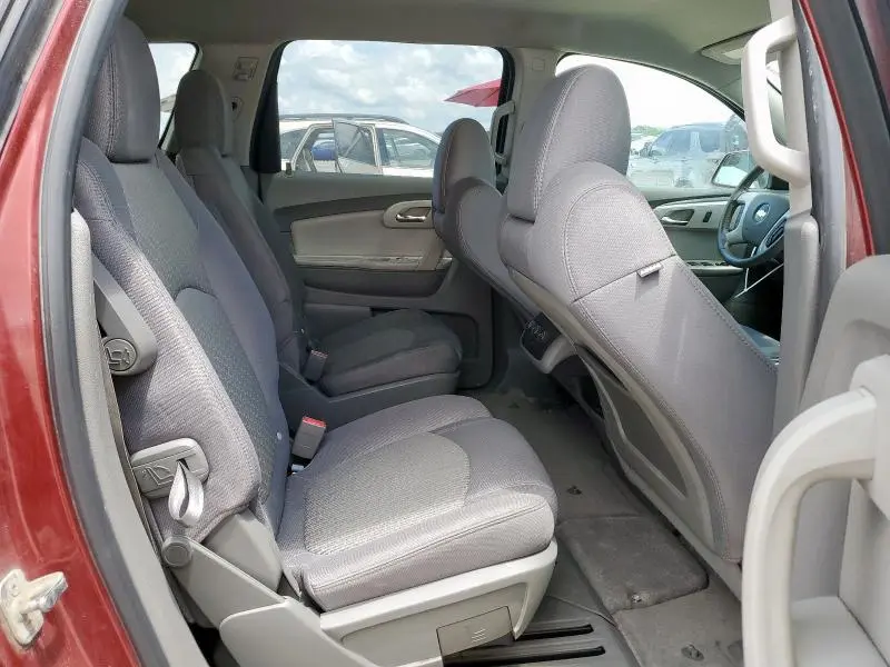 2011 CHEVROLET TRAVERSE LT  