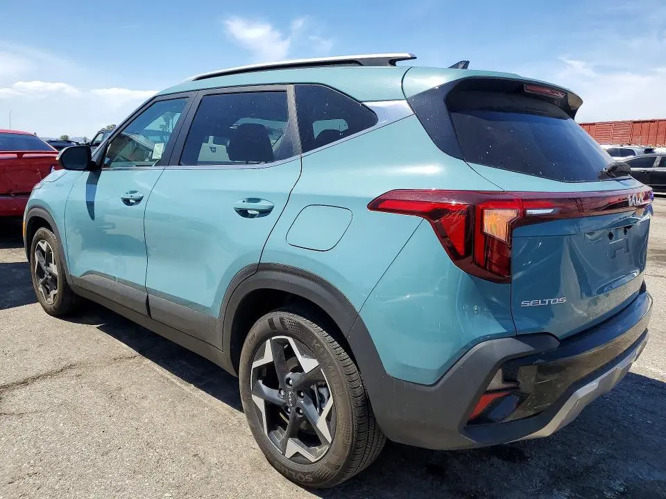2024 KIA SELTOS EX  