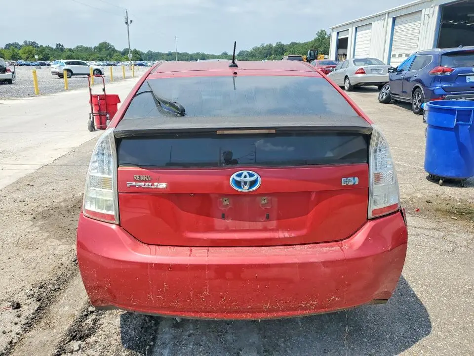 2010 TOYOTA PRIUS III  