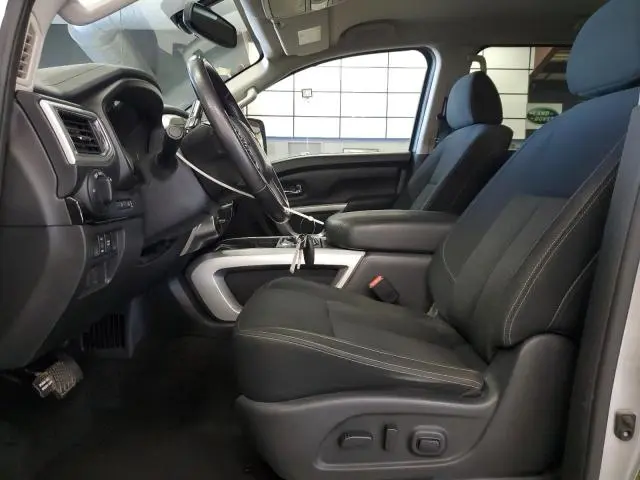 2018 NISSAN TITAN SV  