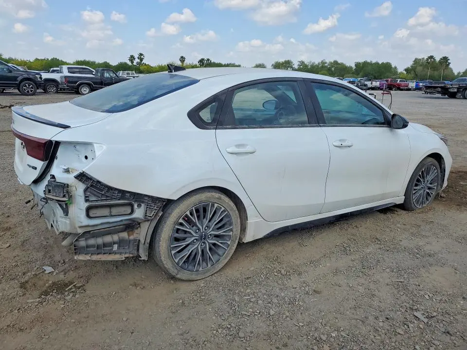 2022 KIA FORTE   