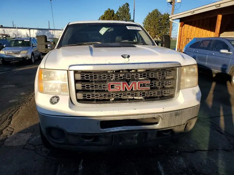 2011 GMC SIERRA K2500 HEAVY DUTY  