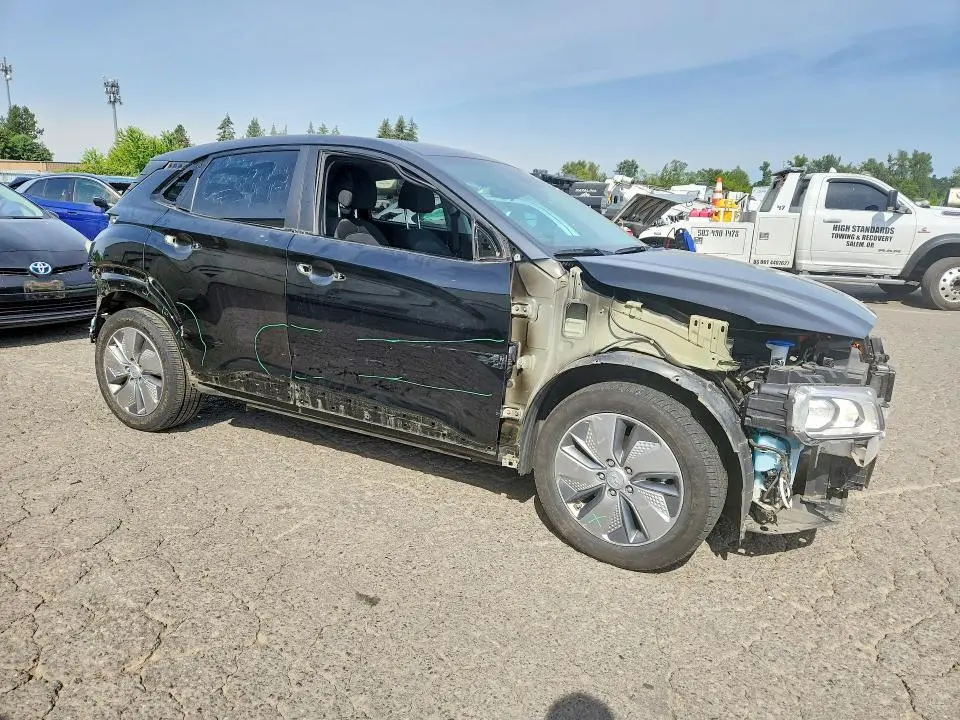 2021 HYUNDAI KONA SEL  