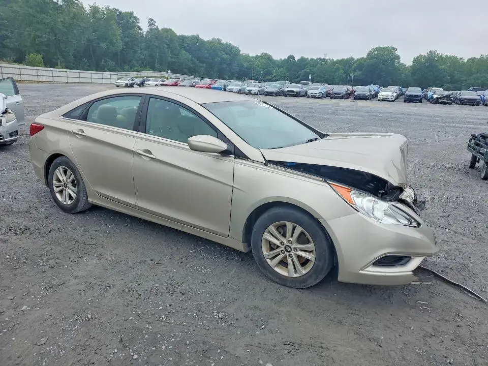 2011 HYUNDAI SONATA GLS  