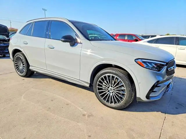 2026 MERCEDES-BENZ GLC 300 4MATIC  
