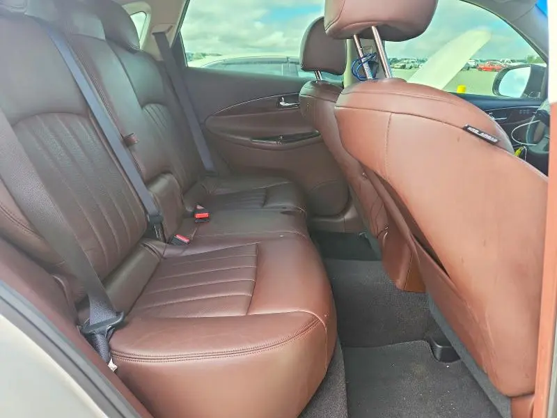2017 INFINITI QX50 BASE  