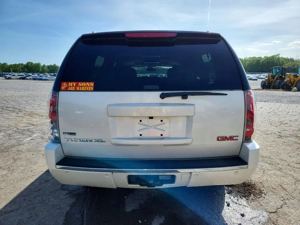 2012 GMC YUKON XL DENALI  