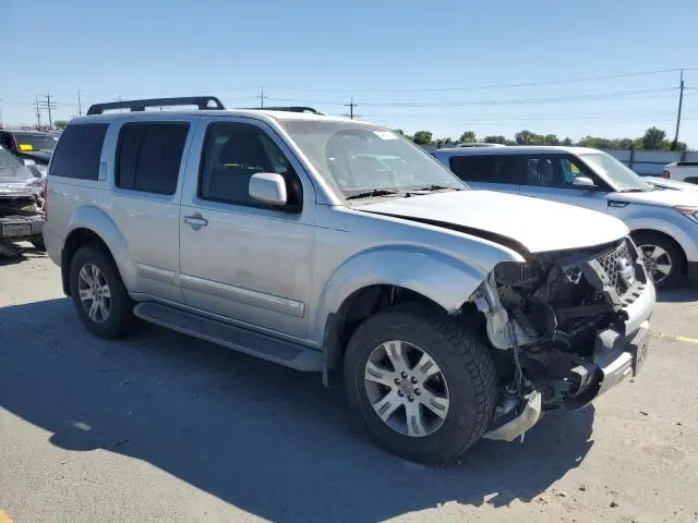 2011 NISSAN PATHFINDER S  