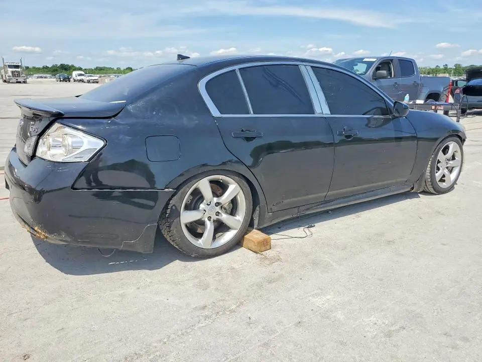 2011 INFINITI G37 BASE/SPORT  