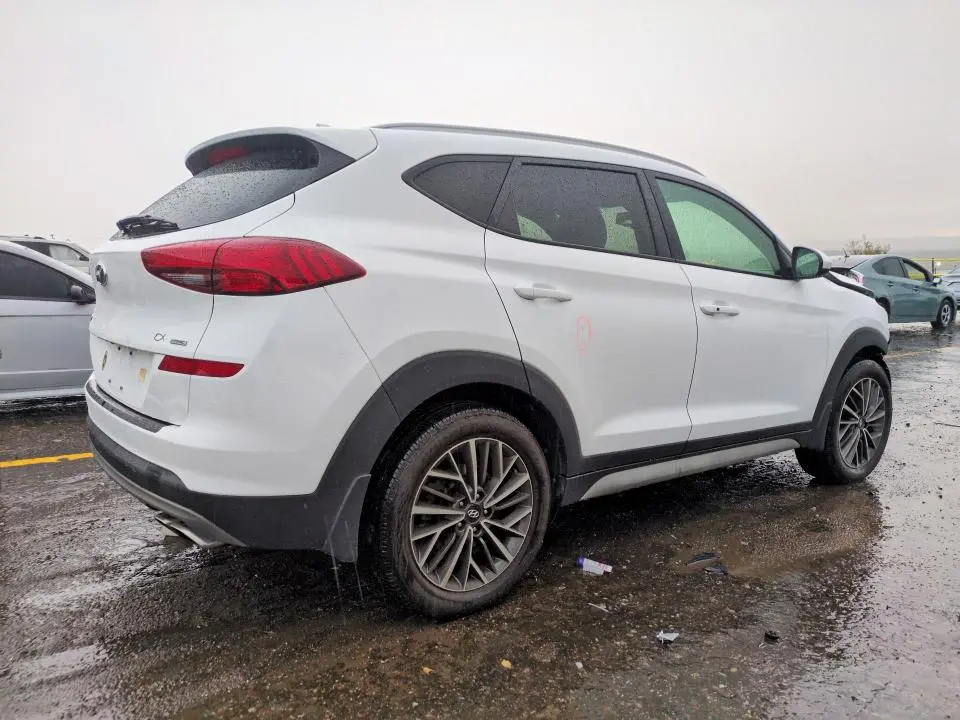 2020 HYUNDAI TUCSON SEL  