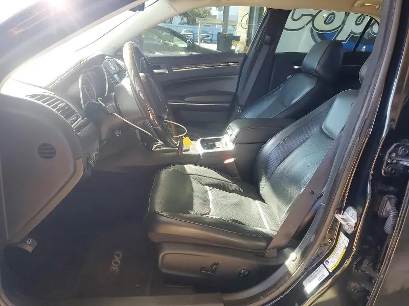 2016 CHRYSLER 300C   