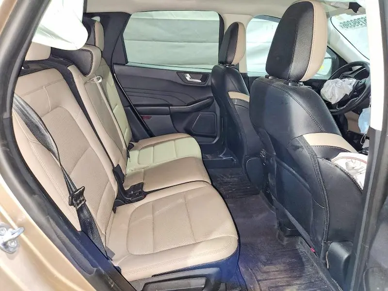 2021 FORD ESCAPE SEL  