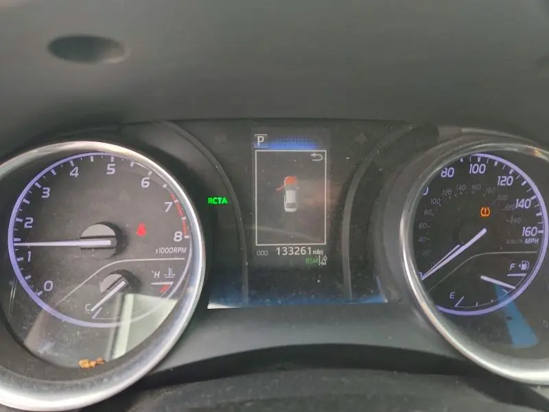 2018 TOYOTA CAMRY SE  