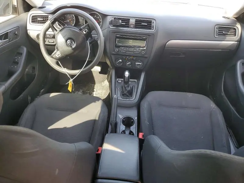 2015 VOLKSWAGEN JETTA SE  