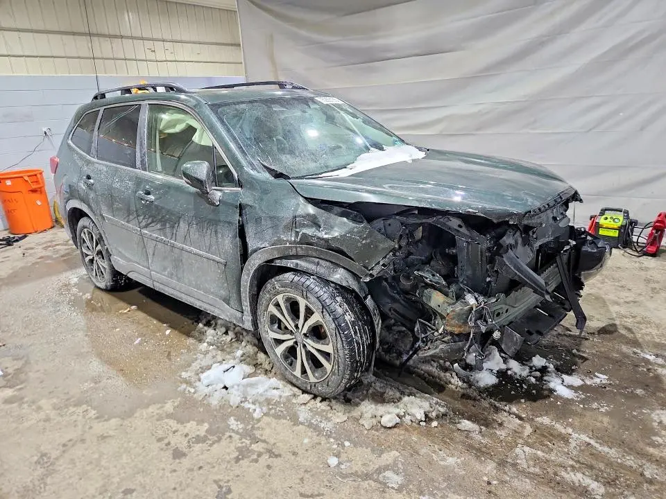2023 SUBARU FORESTER LIMITED  