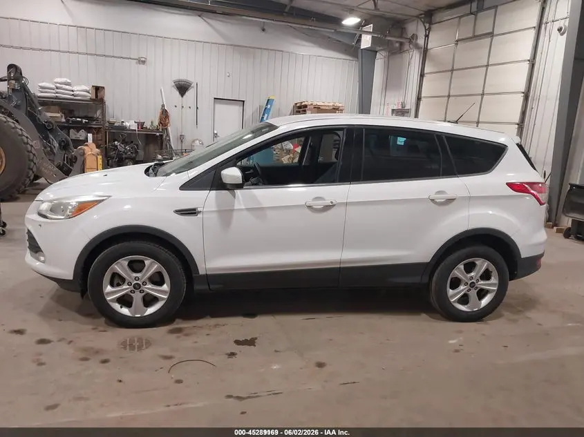 2016 FORD ESCAPE SE
