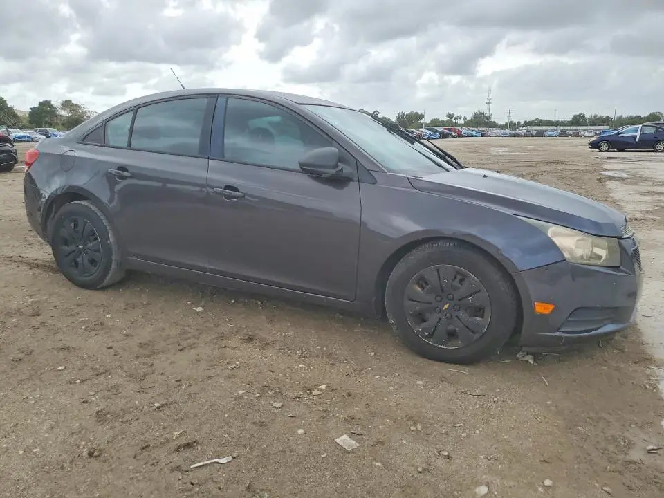 2014 CHEVROLET CRUZE LS  